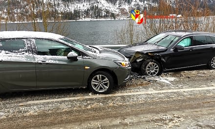 14.01.2021: Einsatz nach Verkehrsunfall auf B151 Richtung Mondsee